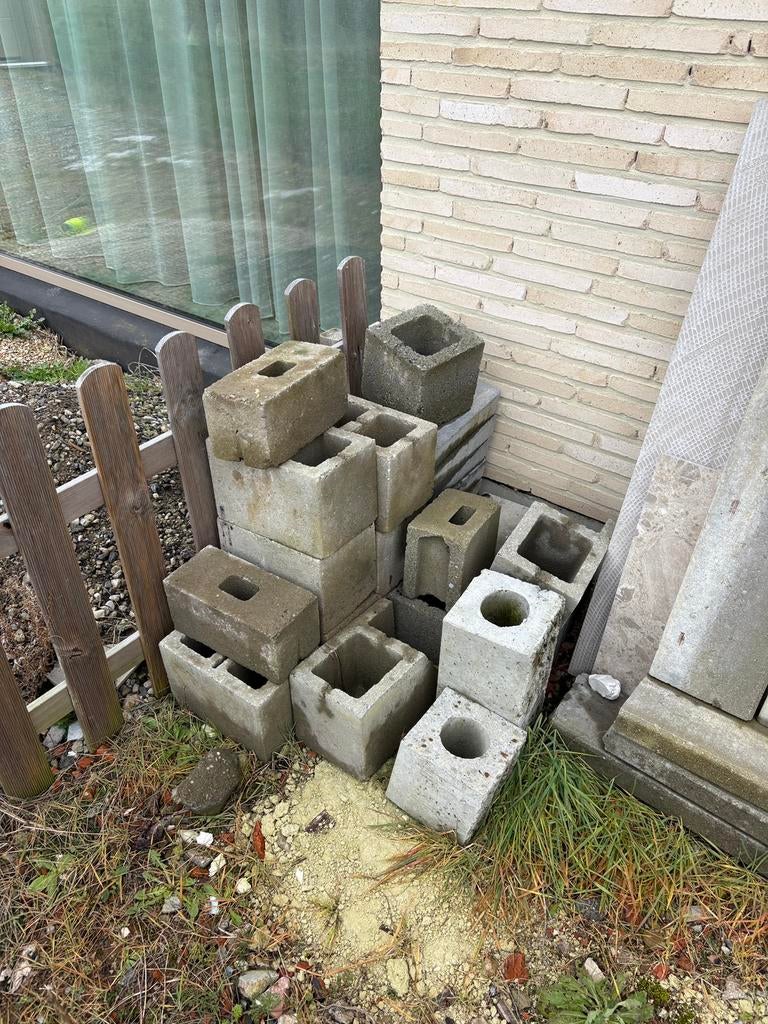 Betonblokken, Doe-het-zelf en Bouw, Metselstenen, Ophalen, Nieuw