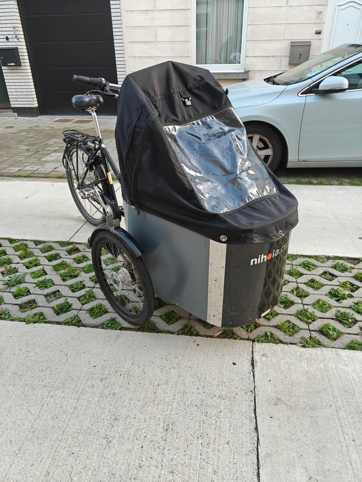 Nihola Family bakfiets – niet elektrisch – met regenhuif, Gebruikt, 2 kinderen, Trommelrem, Ophalen