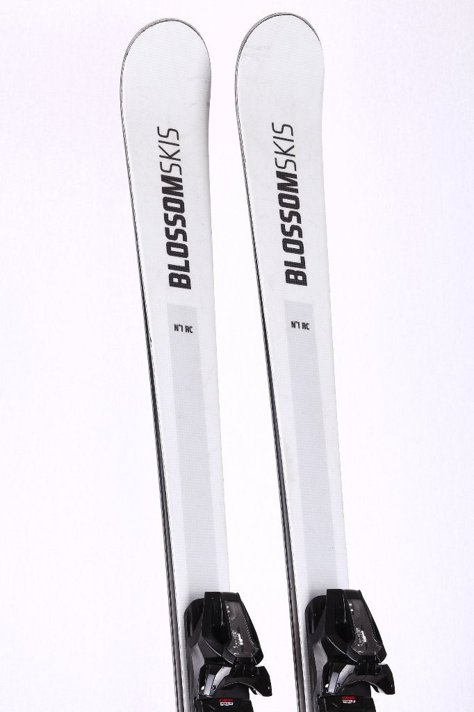 Skis de 164cm BLOSSOM SKIS N1 RC 2026,grip walk +Tyrolia PRD, 160 à 180 cm, Autres marques, Carving, Skis