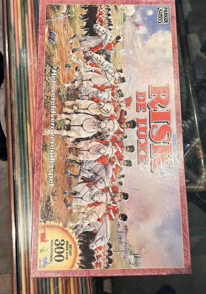 Risk de luxe bordspel als nieuw amper gebruikt, Hobby en Vrije tijd, Ophalen of Verzenden, Zo goed als nieuw