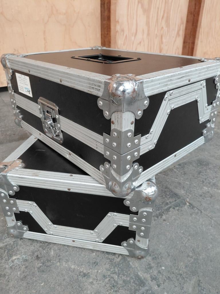 2 flightcases CDJ2000 - CDJ2000nxs - CDJ2000nxs2 (tabletop), Enlèvement, Flight case