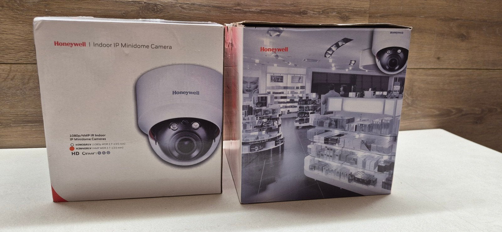 Honneywell IP indoor Dome Camera 2 stuks, nieuw, Audio, Tv en Foto, Videobewaking, Ophalen of Verzenden, Nieuw, Binnencamera