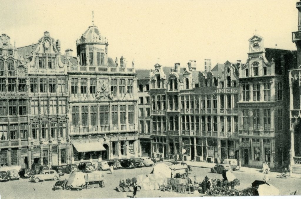 5 cartes postales de Bruxelles, Envoi