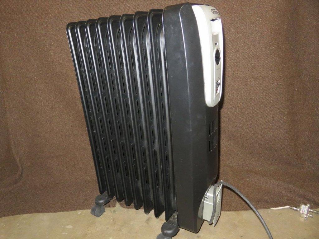Olieradiator Delonghi Thermostat HORK, Doe-het-zelf en Bouw, Verwarming en Radiatoren, Ophalen, Gebruikt, Radiator