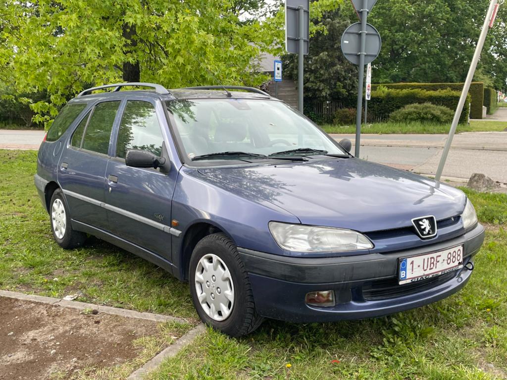 Peugeot 306 Midnight – 2001 – Benzine – 120.000 km, Autos, Renault, Achat, Boîte manuelle, Vitres électriques, Particulier