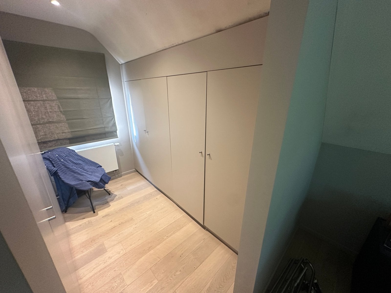 4drs kast (voor schuinen wand / dak), Ophalen