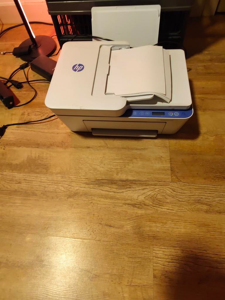 Desk jet hp printer, Computers en Software, Ophalen, Kleur printen, Gebruikt, Inkjetprinter
