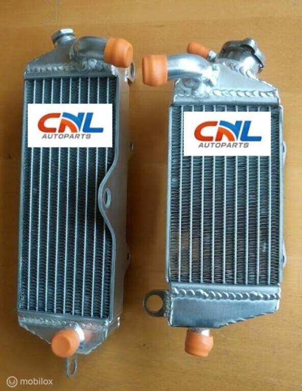 Radiateur Kawasaki KDX200 1989-1994 90 91 92 93, Motoren, Nieuw, Ophalen of Verzenden
