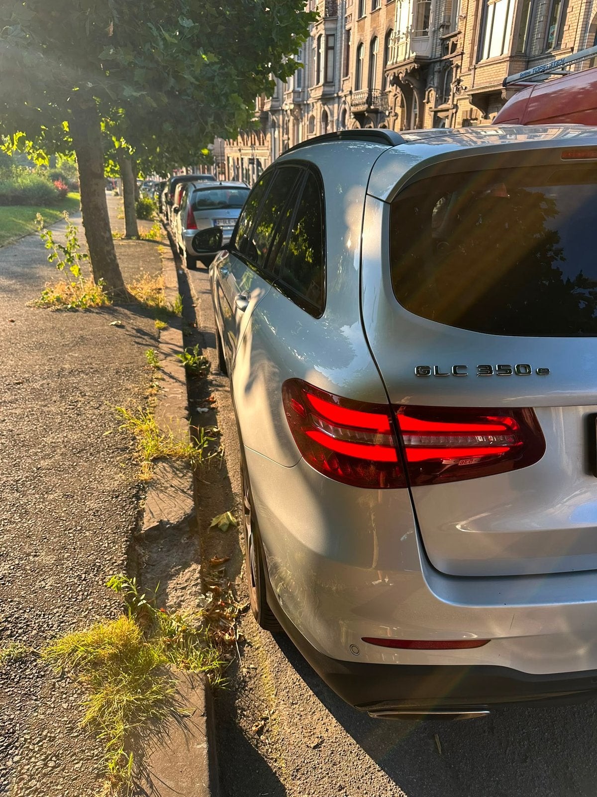 MERCEDES GLC 350 ESSENCE ÉLECTRIQUE, Autos, Argent ou Gris, Achat, 5 portes, GLC