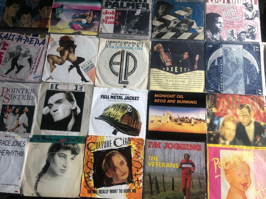 75 X SINGLES 7" JAREN 80 - 70 ******, Gebruikt, 7 inch, Ophalen of Verzenden, Pop