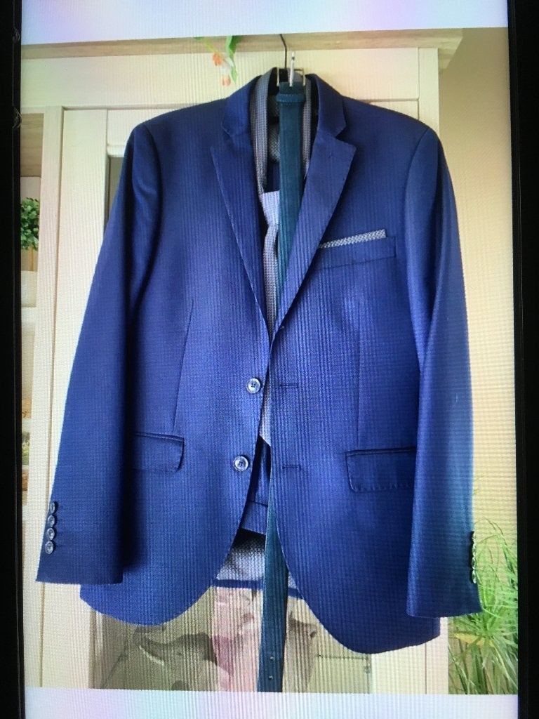 Prachtig blauwen herenkostuum 5 delig Mt: S ( 46 ), Kleding | Heren, Kostuums en vesten, Blauw, Angelo Litrico, Ophalen of Verzenden