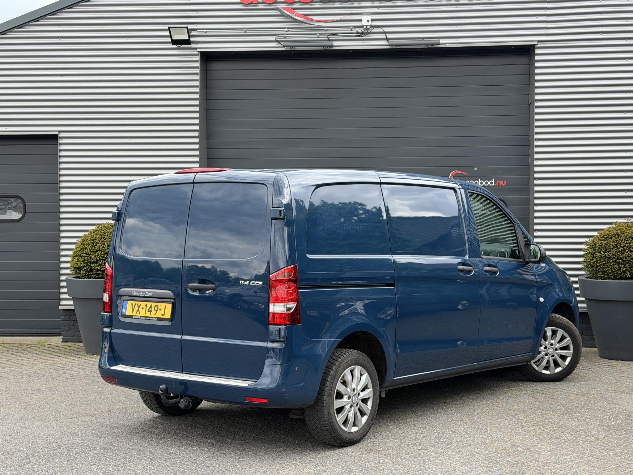 Mercedes-Benz Vito 114 CDI Lang | Trekhaak | Cruise Control, Auto's, Gebruikt, Start-stop-systeem, 136 pk, Mercedes-Benz