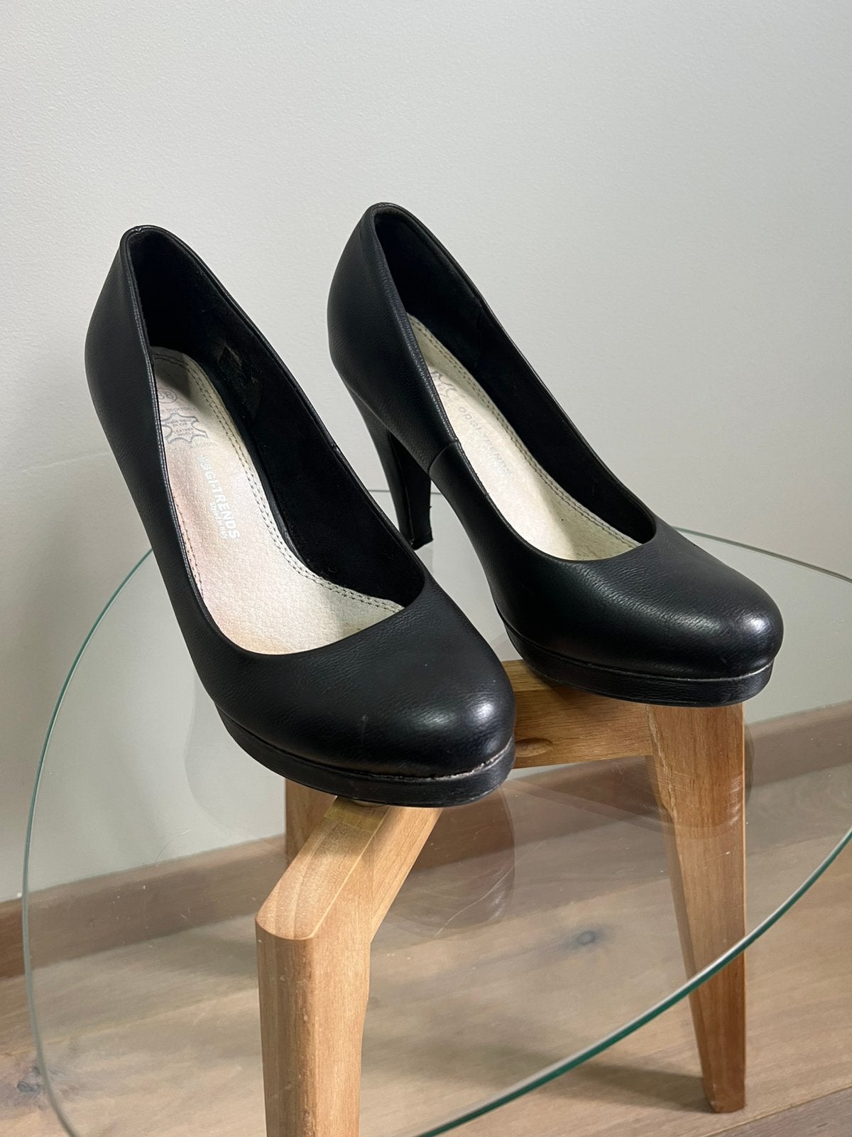 Zwarte pumps - maat 38 - zeer goede staat, Kleding | Dames, Pumps, Zwart, Ophalen of Verzenden, Zo goed als nieuw