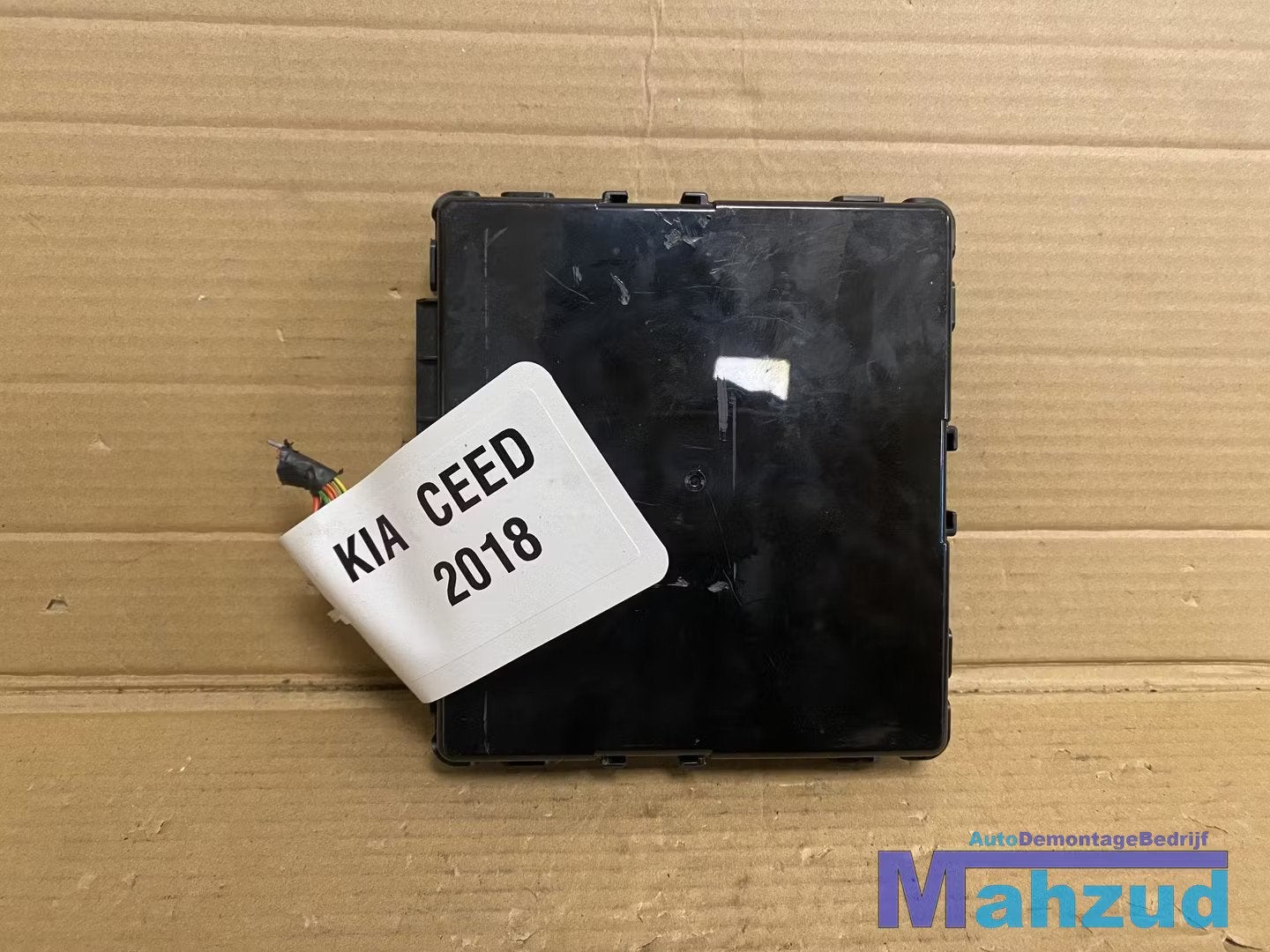 KIA CEE'D CEED SMART KEY UNIT 95480A2800 2012-2018, Heolleung-ro 12
06797  Seoul, Info@kia.com, Kia Corporation, Gebruikt