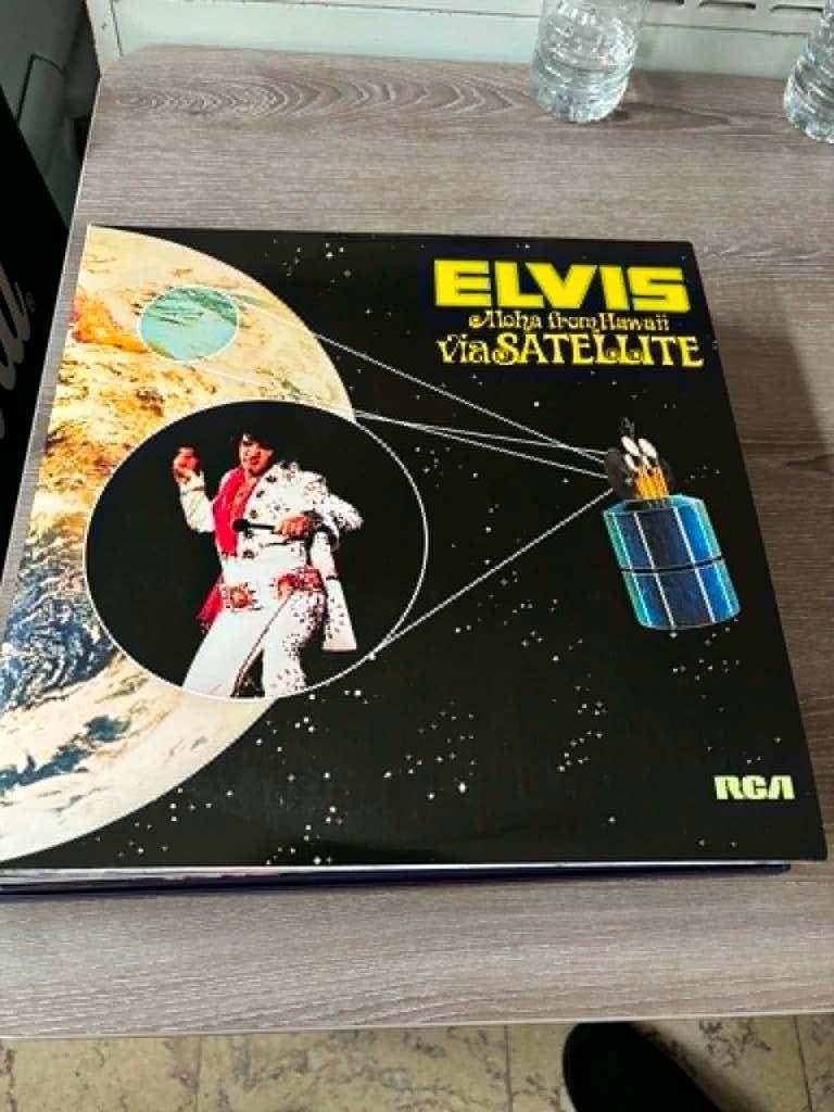 Elvis 4 lpset,Aloha from Hawaii van het music on vinyl label, Inclusief binnenhoes, Ophalen of Verzenden, Zo goed als nieuw, Rock-'n-Roll