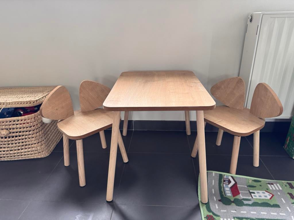 Kindertafel en muizenstoeltjes, Huis en Inrichting, Ophalen, Zo goed als nieuw