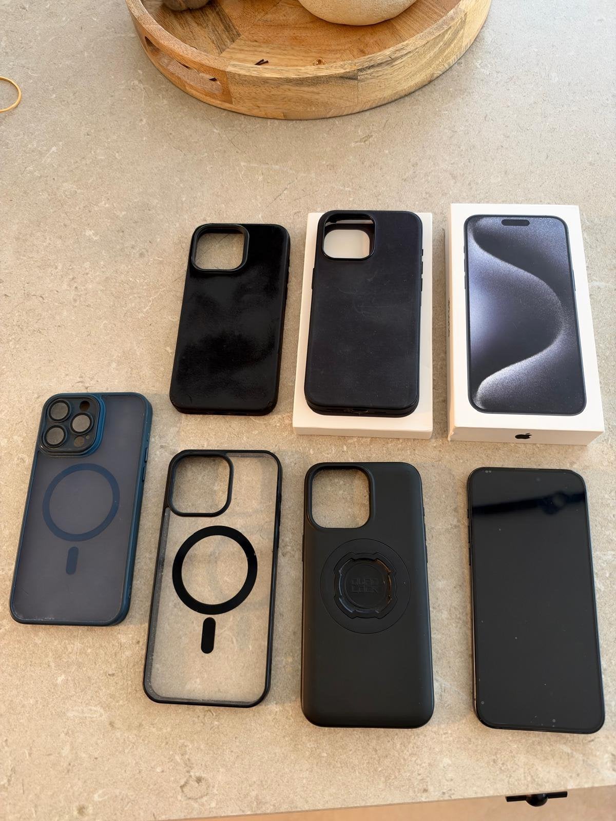 Iphone 15 Pro max 1TB Blauw in goede staat! Met 5 hoesjes, Gebruikt, Blauw, IPhone 15 Pro Max, 1 TB
