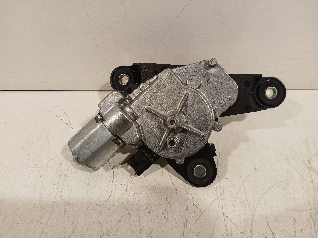 Ruitenwissermotor achter DS DS 7, Onderdelen@venauto.nl, Van der Ven Autorecycling B.V., Ettenseweg 76, 4706 PB Roosendaal, The Netherlands