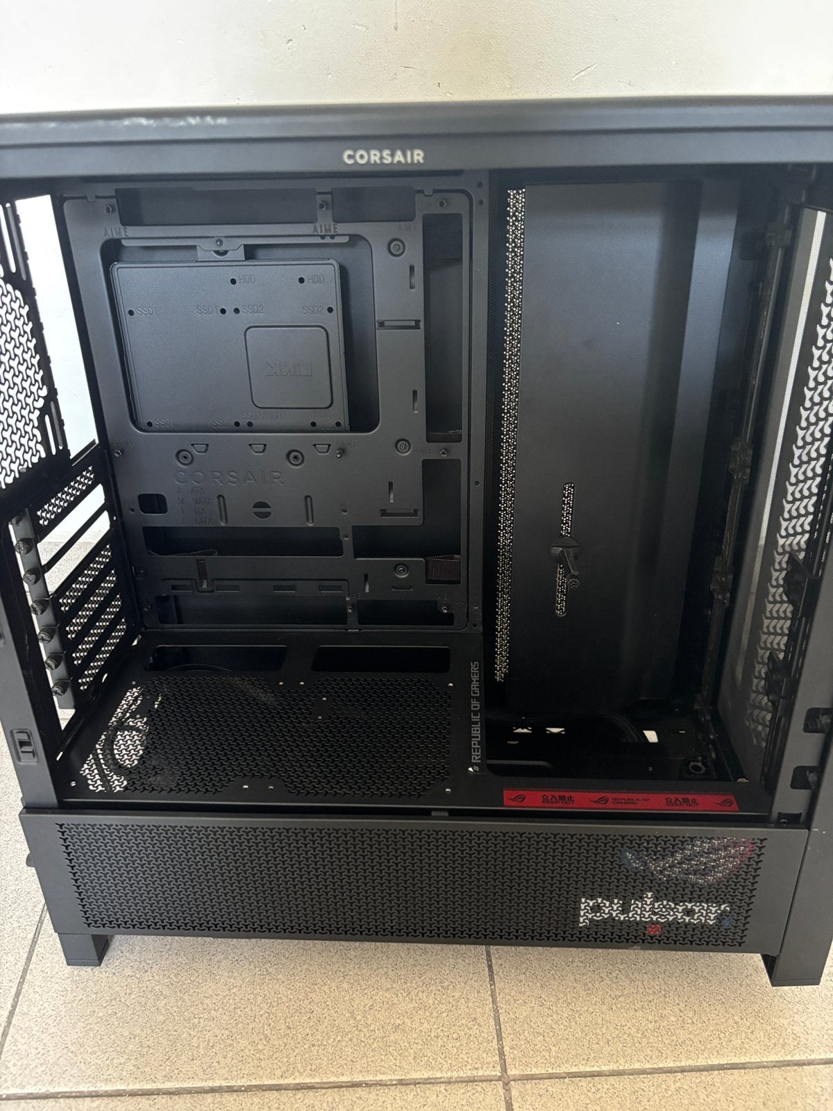 Boîtier Corsair 4000D, Informatique & Logiciels, Enlèvement, Utilisé