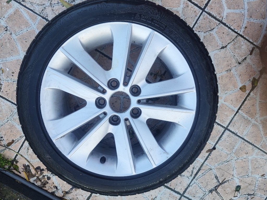 Roue réserve pour BMW pneu Uniroyal Rain 205/55/17 89V, Neuf, Pneus et Jantes, Pneus été, 205 mm