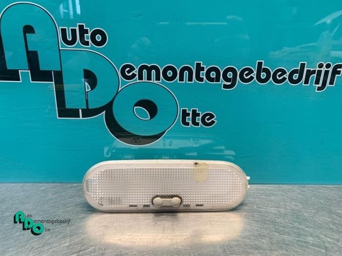 Eclairage intérieur avant d'un Renault Kangoo (Kangoo 2 08-, Renault, -, 3 mois de garantie, Utilisé
