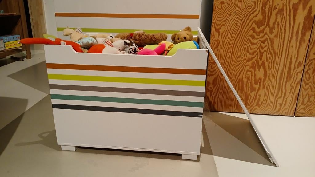 Mooie, practische kast voor kinderkamer, Enfants & Bébés