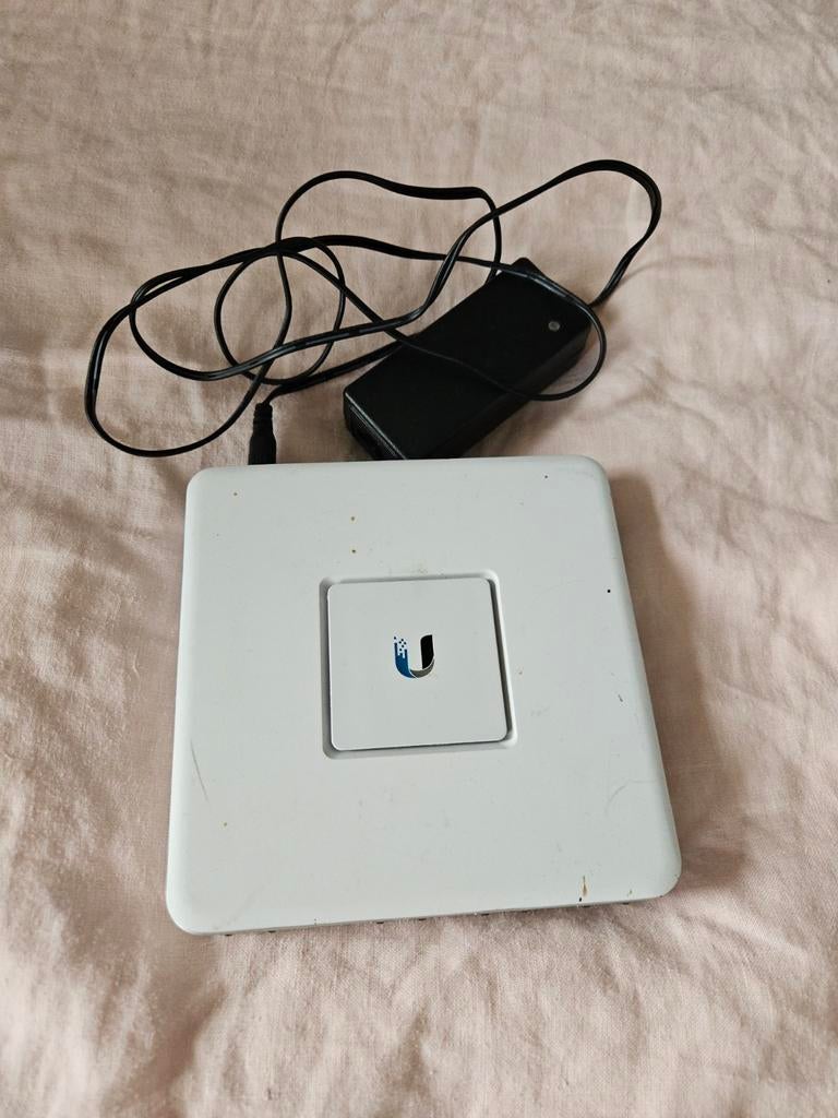 Unifi USG, Ophalen