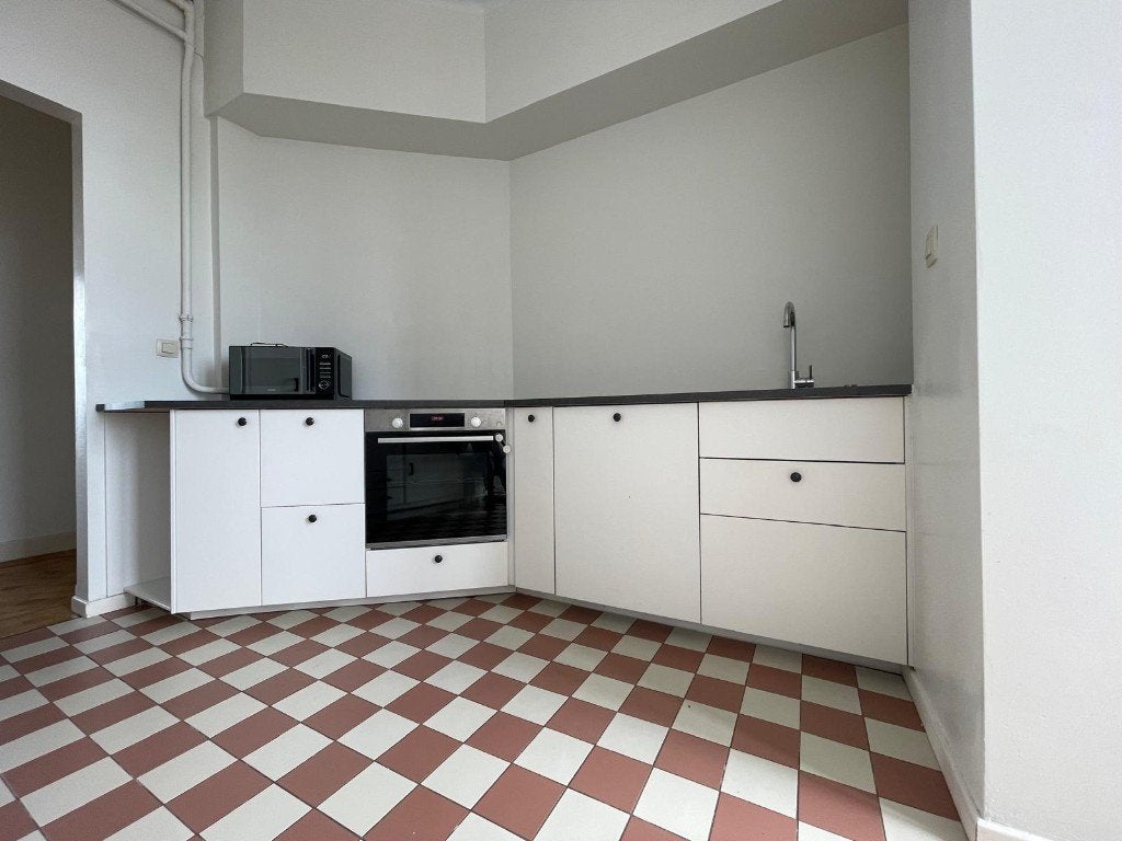 Cuisine moderne complète appareils prêts à être collectés, Synthétique, Enlèvement, Utilisé, Blanc
