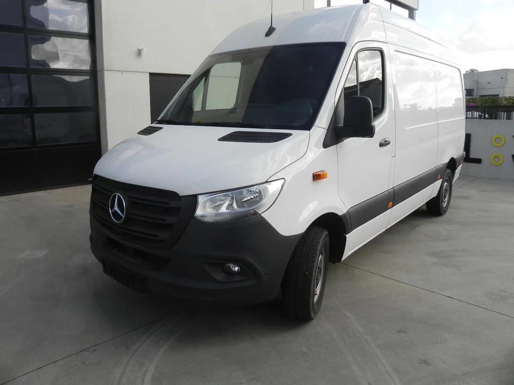 Mercedes-Benz Sprinter 317 L2 Automaat, camera , navigatie, Auto's, Automaat, Gebruikt, 2000 kg, Wit