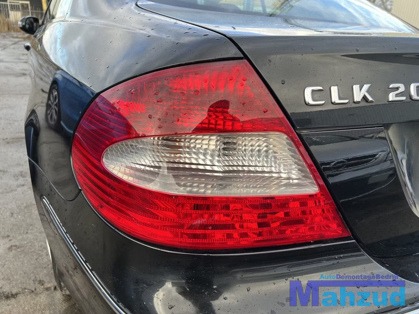 MERCEDES CLK W209 links achterlicht 2002-2010, Gebruikt, Mercedes-Benz AG, Mercedes-Benz, Mercedesstrasse 120
70372  Stuttgart, DE