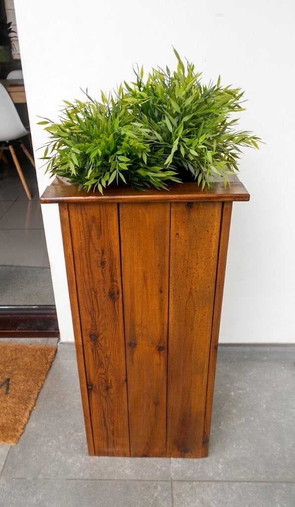 GRAND BAC JARDINIERE EN BOIS AVEC PLANTES ARAIGNEE / CHLOROP, Comme neuf, Enlèvement, Intérieur, Autres formes