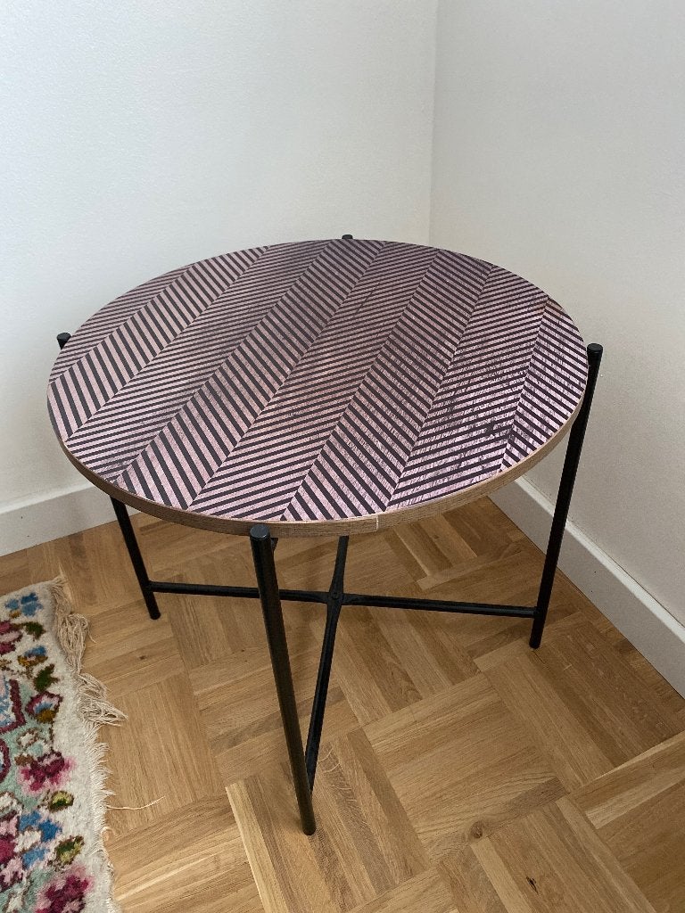 Petite table diamètre 47cm, Maison & Meubles, Rond, Comme neuf, Enlèvement, Synthétique