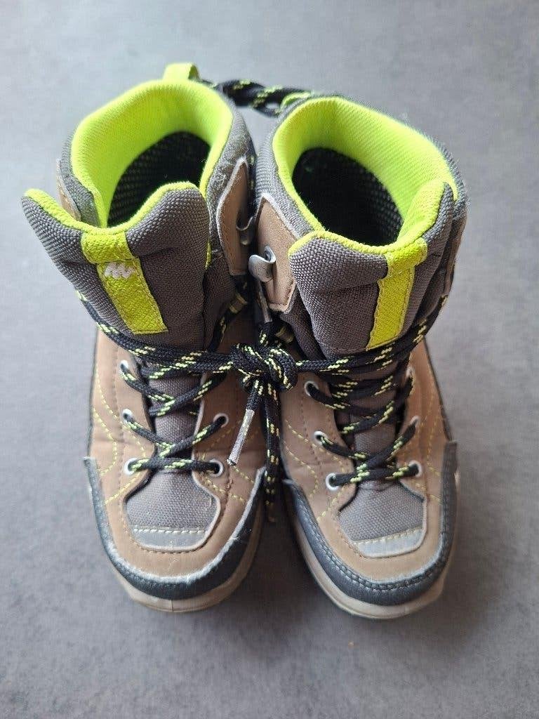 Berg / Wandelschoenen quechua maat 30, Ophalen, Zo goed als nieuw, Schoenen