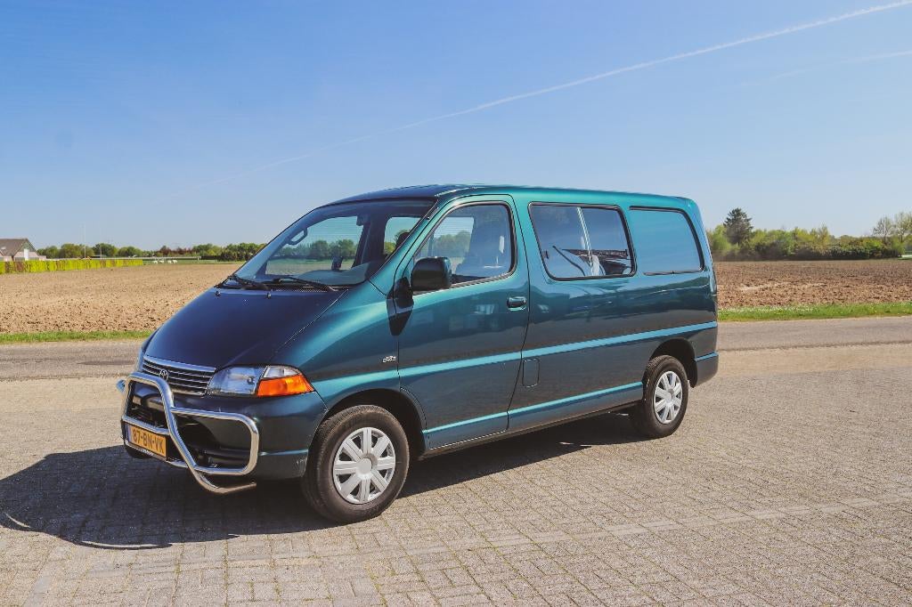 Toyota Hi-ACE 2.5 D4-d 100 Emotion DC EX. 2004, Autos, Toyota, Entreprise, Autres modèles, Caméra de recul, Diesel, Boîte manuelle