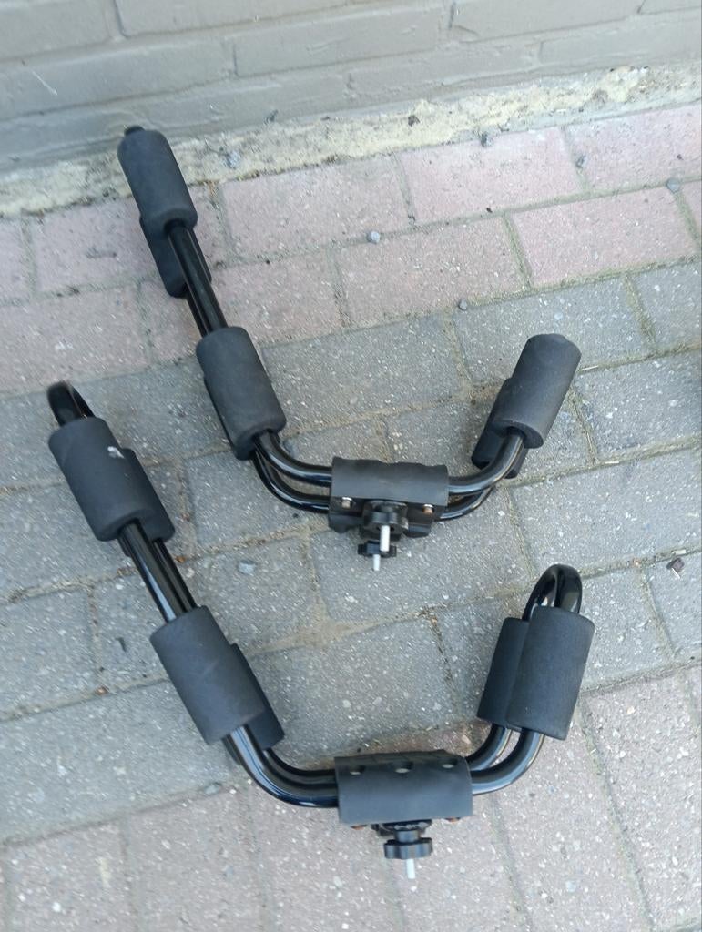 Kajak dakdragers, Ophalen