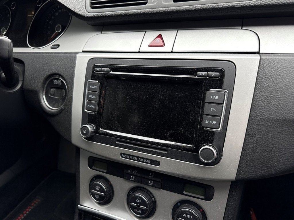 ORDINATEUR MULTIMEDIA Passat Variant (3C5) (|3C8057195X|), Volkswagen, Volkswagen AG, Utilisé, Kundenbetreuung@volkswagen.de