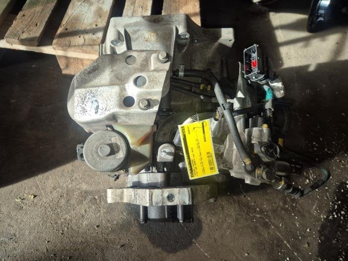 Boîte de vitesse d'un Fiat 500 Abarth, Autos : Pièces & Accessoires, Transmission & Accessoires, Utilisé, 3 mois de garantie, Enlèvement ou Envoi