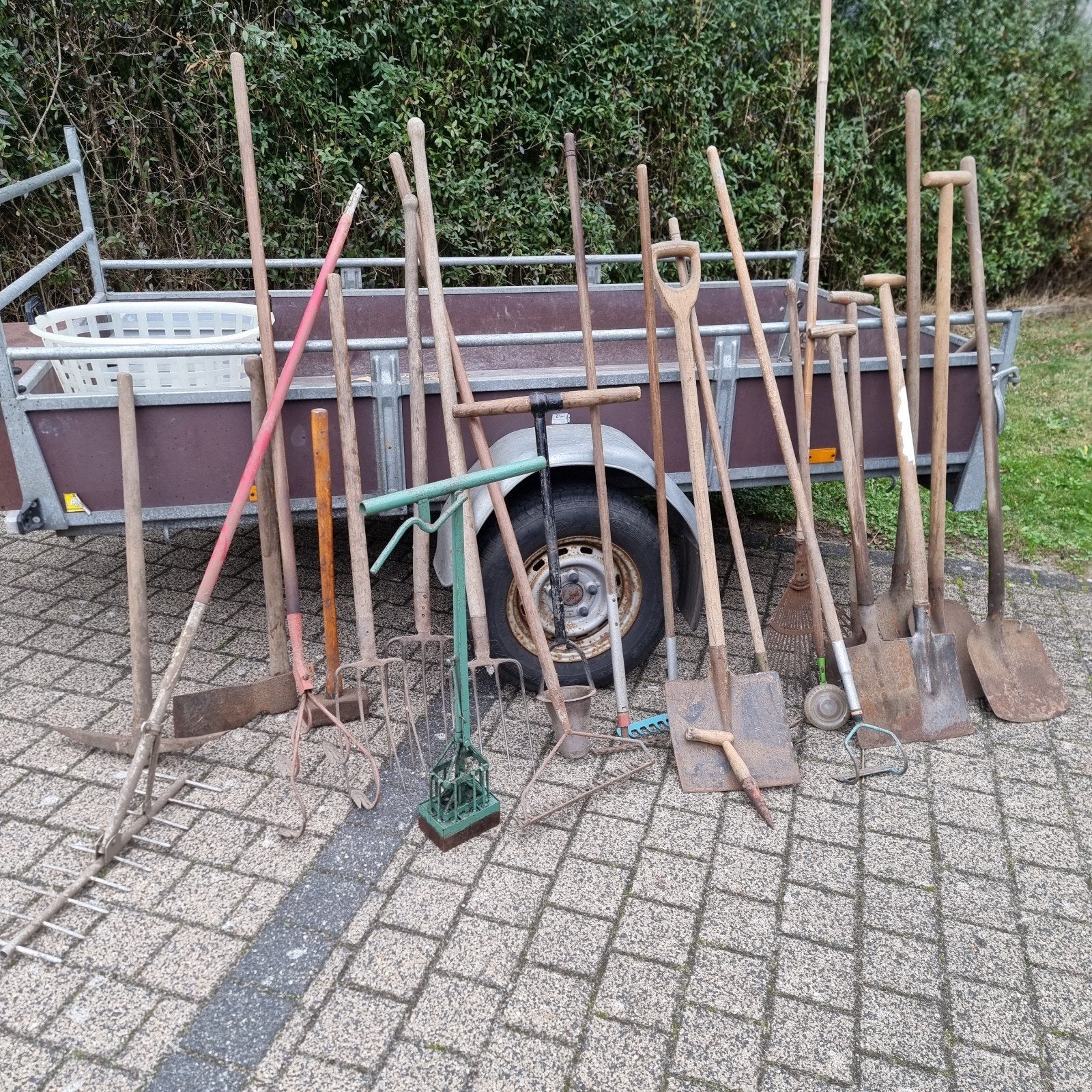 Tuingereedschap, Ophalen, Gebruikt