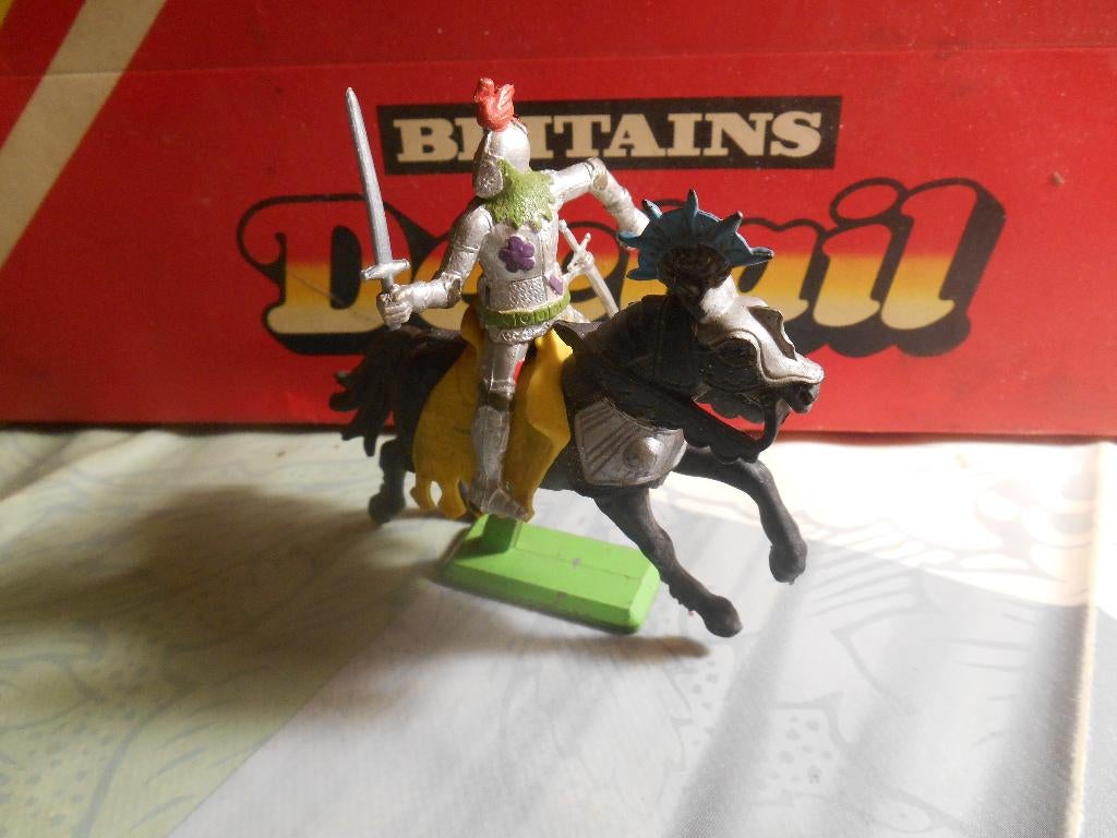 Britains chevaliers, Hobby en Vrije tijd, Modelbouw | Figuren en Diorama's, Ophalen of Verzenden, Gebruikt, 1:35 tot 1:50, Figuur of Figuren