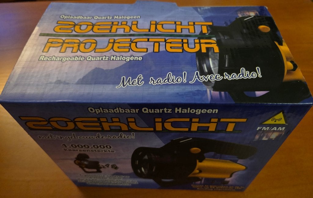 Oplaadbaar halogeen zoeklicht waterdicht met radio FM / AM, Ophalen of Verzenden, Nieuw