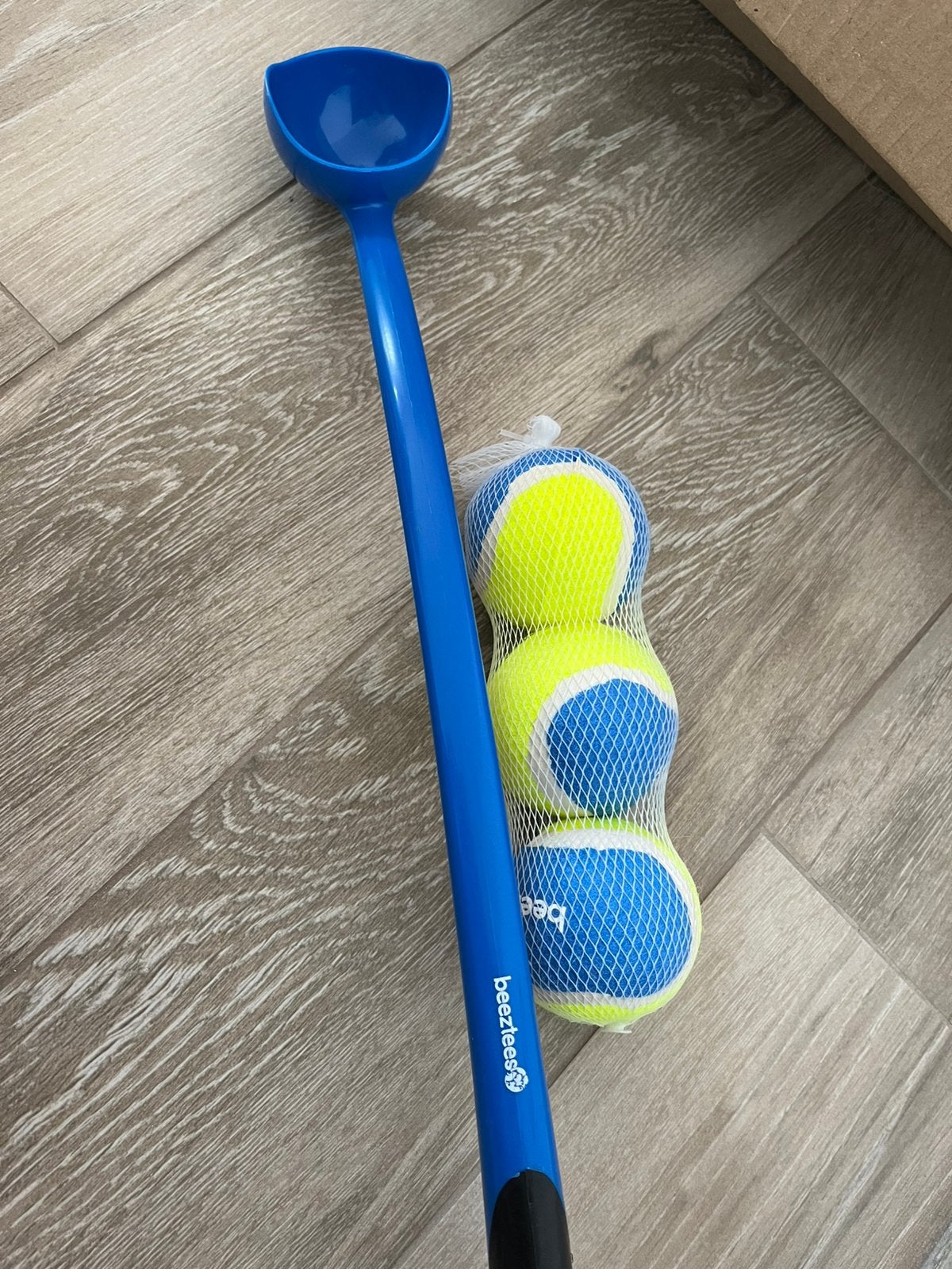 Beeztees werpstok met bijhorende ballen, Ophalen, Nieuw, Beeztees