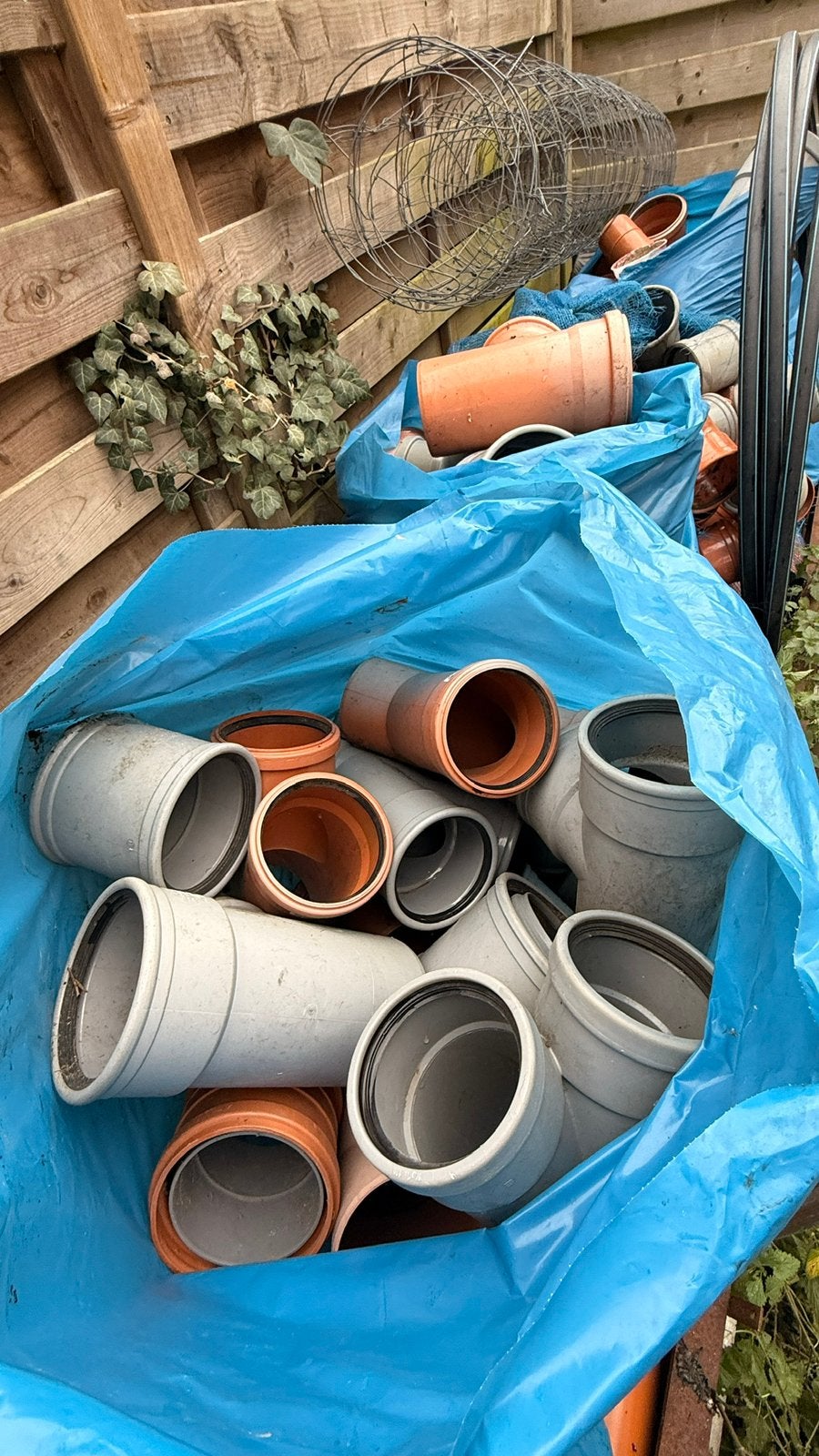 Meer dan 100/150  pvc hulpstukken riolering, Ophalen, Zo goed als nieuw, PVC