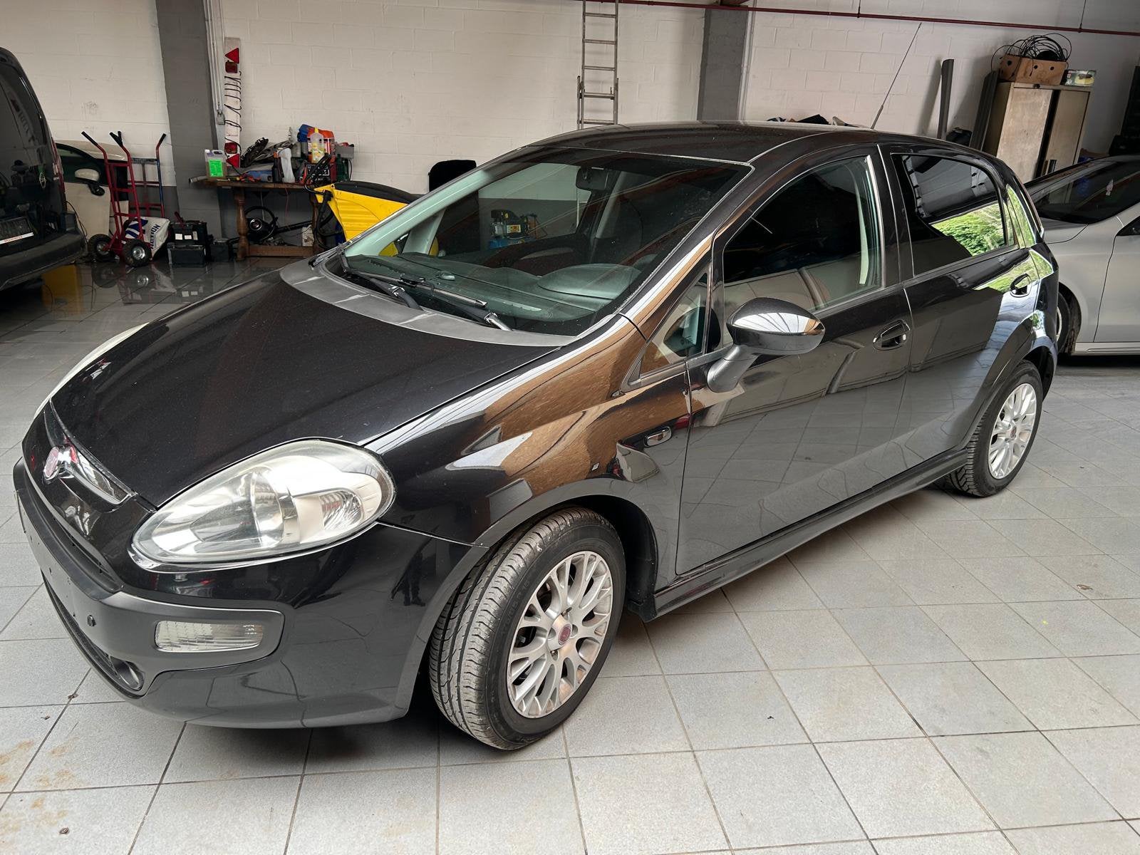 Fiat Punto, Auto's, Fiat, Voorwielaandrijving, Stof, Zwart, Alarm