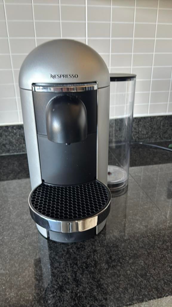 Nespresso krups vertuo plus, Ophalen, Zo goed als nieuw