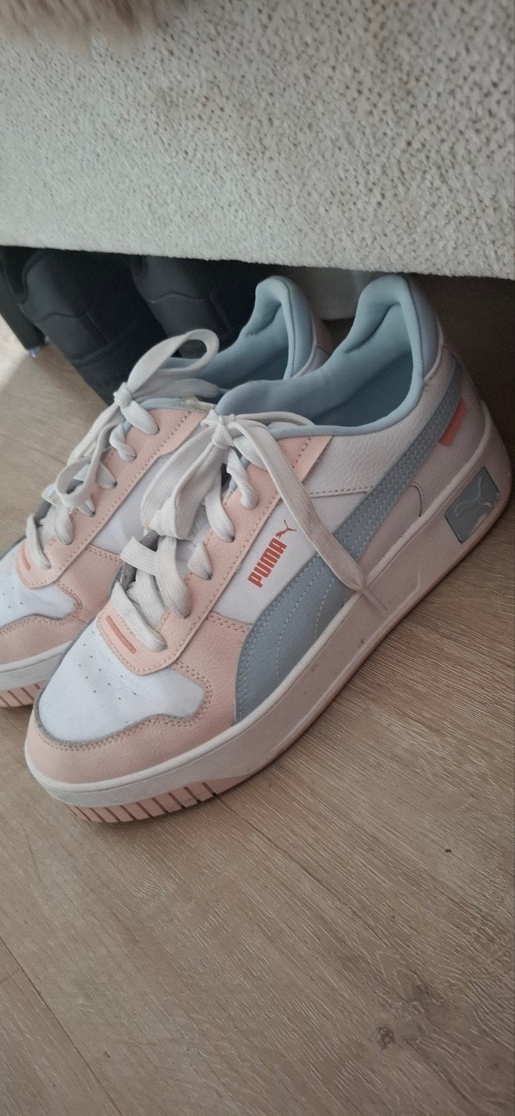 schoenen Puma maat 40.5, Kleding | Dames, Schoenen, Ophalen, Overige kleuren, Puma, Zo goed als nieuw