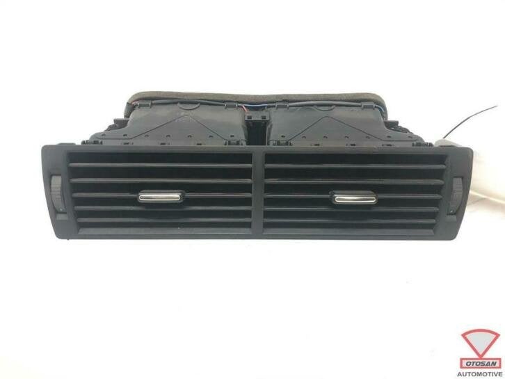 audi a4 8e 2003 grille d'a ration milieu, AUDI AG, Auto-Union-Strasse 1
85045  Ingolstadt, DE, Audi, Utilisé