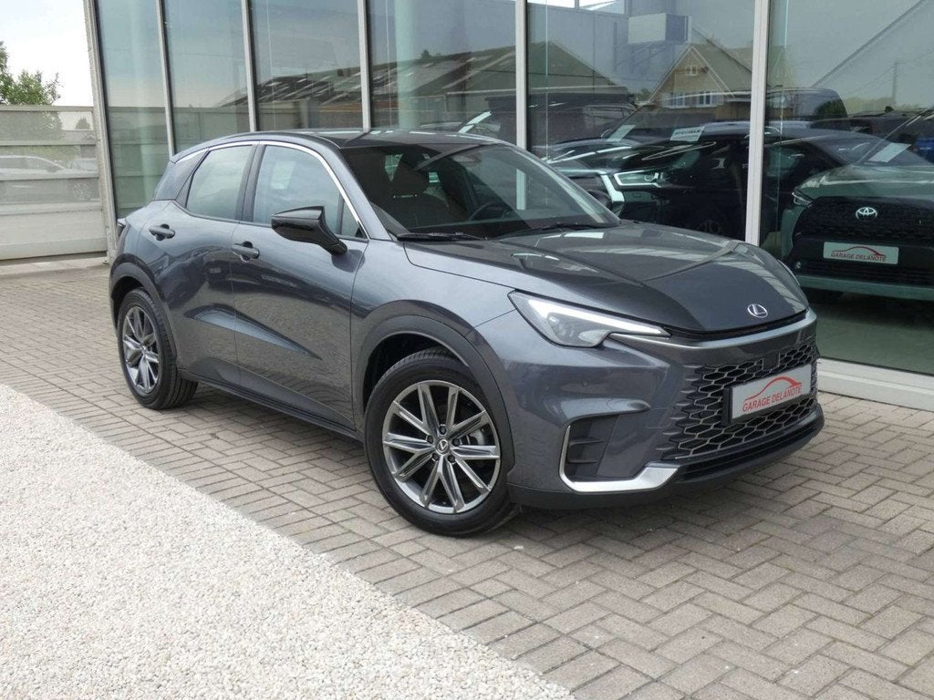 Lexus LBX Hybrid RELAX +LEDER +Elektrische zetel +Stoelmemor, Zwart, LBX, https://public.car-pass.be/vhr/f474462a-6fbb-4799-b65f-ff3c4c084fc8
