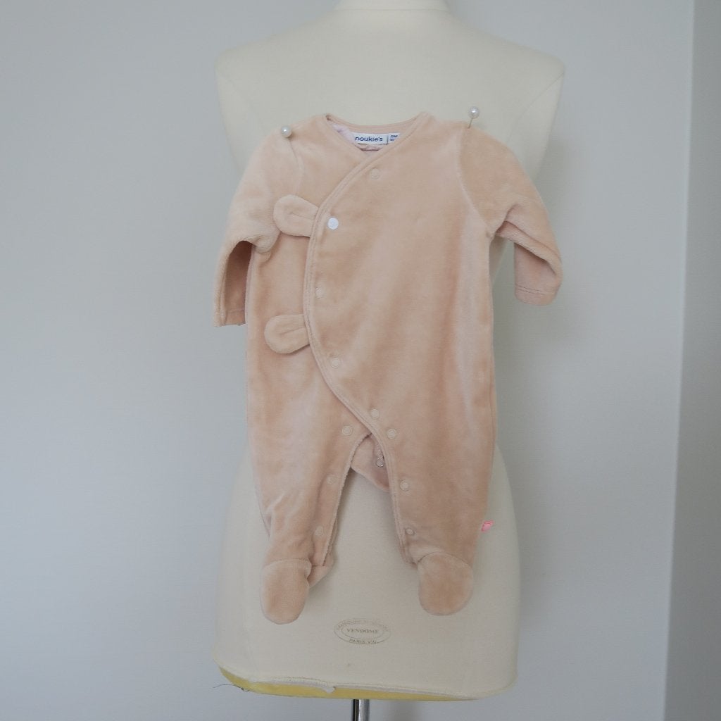 Pyjama Noekies avec pieds - 50 cm, Neuf, Garçon ou Fille, Enlèvement ou Envoi, Vêtements de nuit ou Sous-vêtements