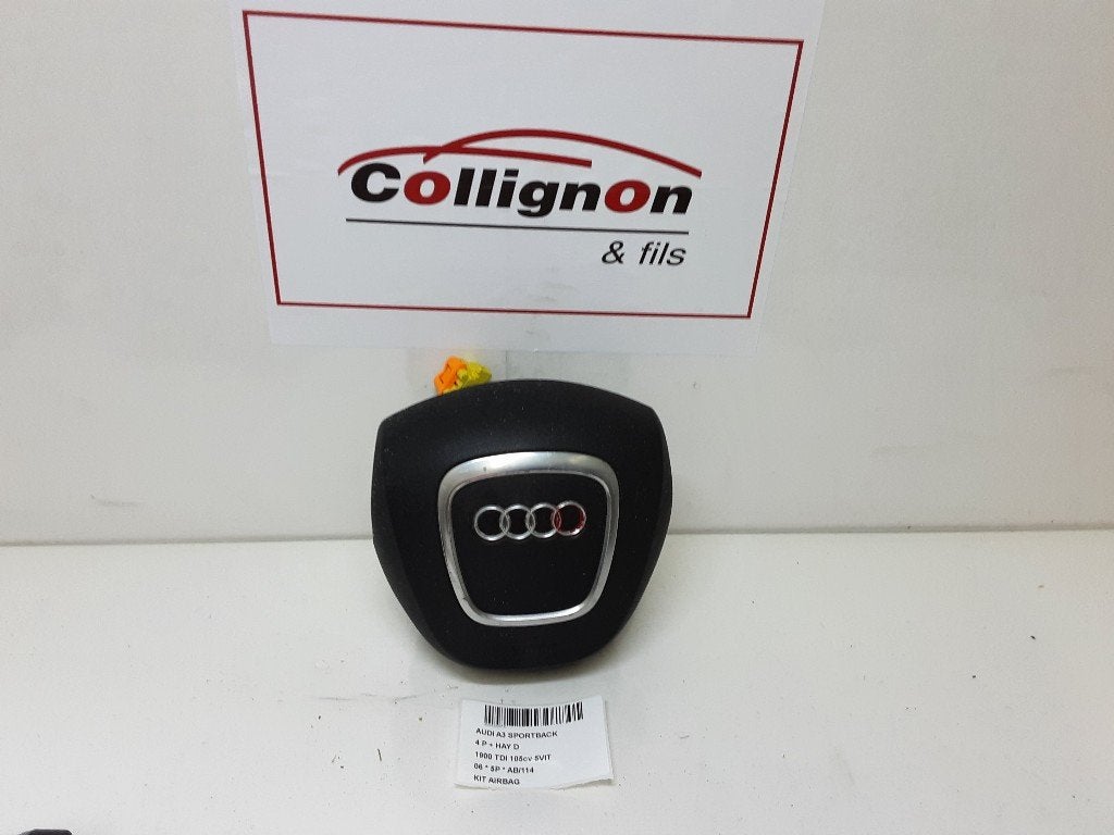 AIRBAG VOLANT Audi A3 Sportback (8PA) (8P0880201AM), Auto-Union-Straße  1,
85057  Ingolstadt, DE, Info@audi.de, Audi, Utilisé