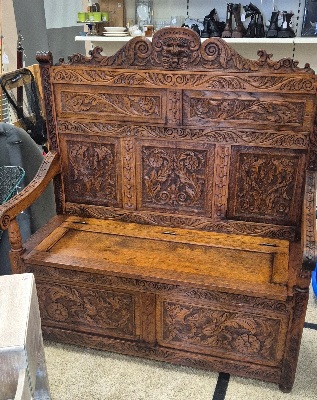 banc-coffre Néo-Gothique, Antiquités & Art, Enlèvement